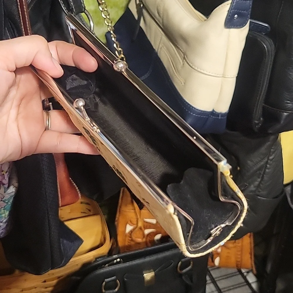 Vintage Clutch - Picture 2 of 2